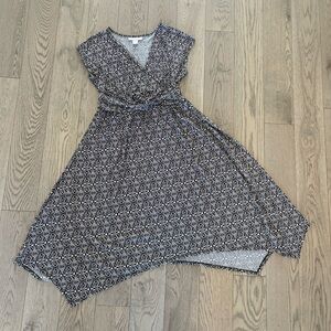 Motherhood Black and White belted Patterned Dress